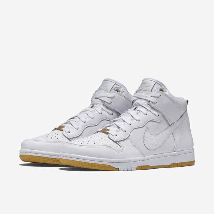 Nike Dunk CMFT White Gum
