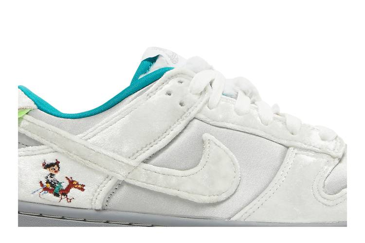 Nike Dunk Low Ice (Women's)