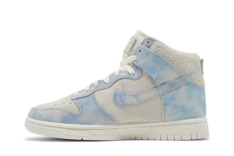Nike Dunk High SE Clouds Celestine Blue (Women's)