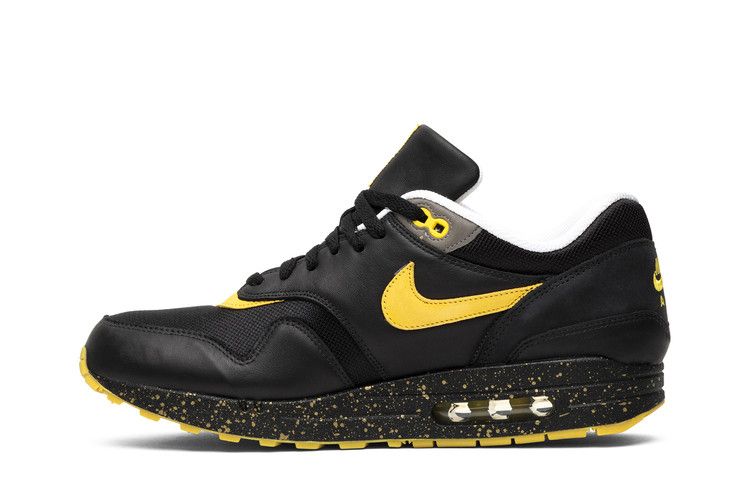 Nike Air Max 1 Livestrong