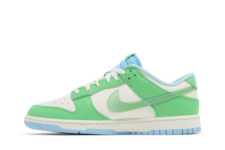 Nike Dunk Low Retro Green Shock