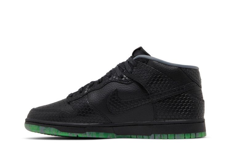 Nike Dunk Mid Premium Halloween Headless Horseman