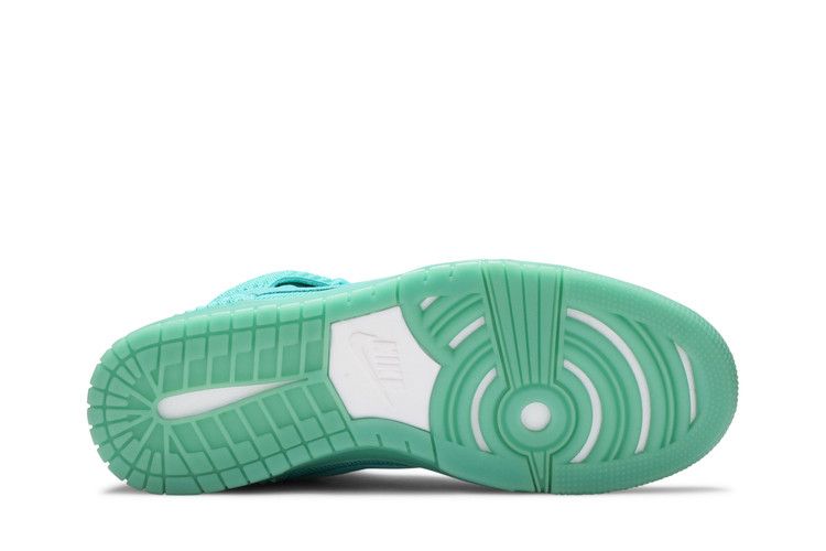 Nike Dunk CMFT Premium Light Retro