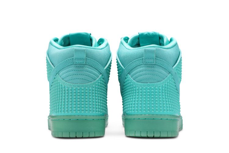 Nike Dunk CMFT Premium Light Retro
