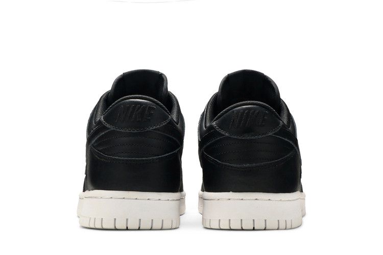 Nike Dunk Low Black/Black-White
