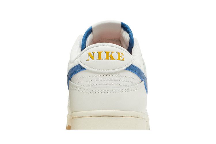 Nike Dunk Low SE Sail Dark Marina Blue