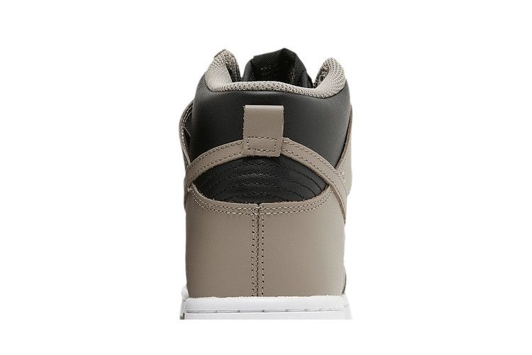 Nike Dunk High Moon Fossil (Women's)