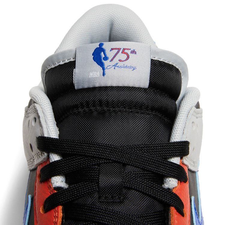 Nike Dunk Low EMB NBA 75th Anniversary Knicks