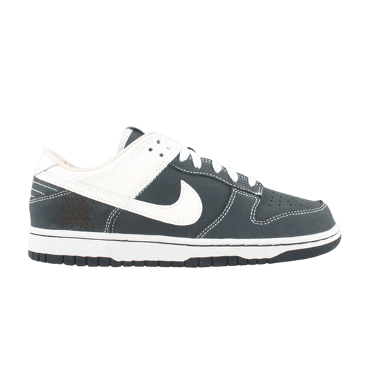 Nike Dunk Low Yankees (Sole Collector)